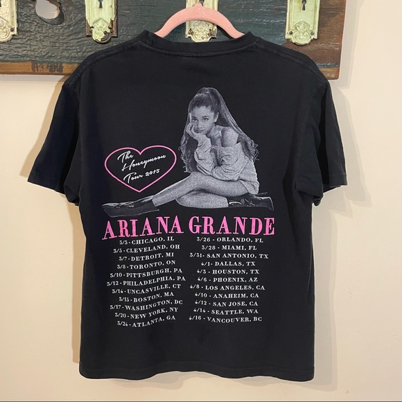 Ariana Grande 2015 Honeymoon Tour Concert T-Shirt Size Medium - Picture 8 of 12